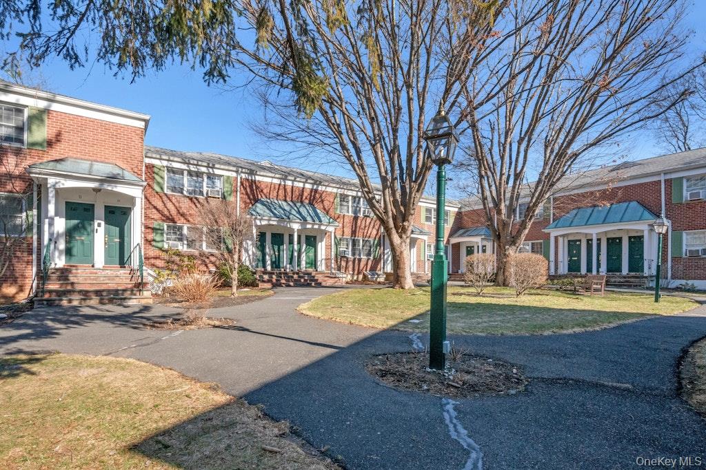 590 Bedford Road, Unit 2 Pleasantville, NY 10570 - Photo 2 of 30