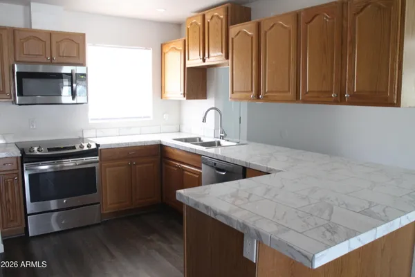 $2,000 | 530 North Criss Street, Chandler, AZ 85226
