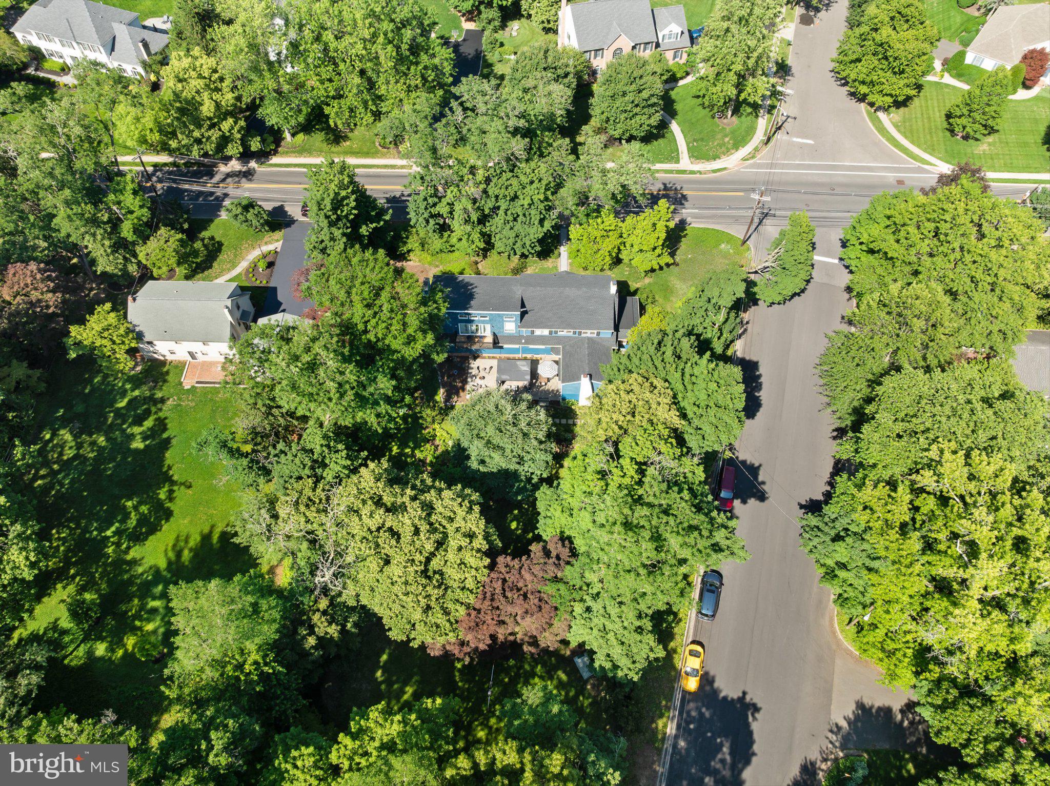 400 North Stanwick Road Moorestown, NJ 08057 - Photo 53 of 54 Lush greenery surrounds a cozy home.