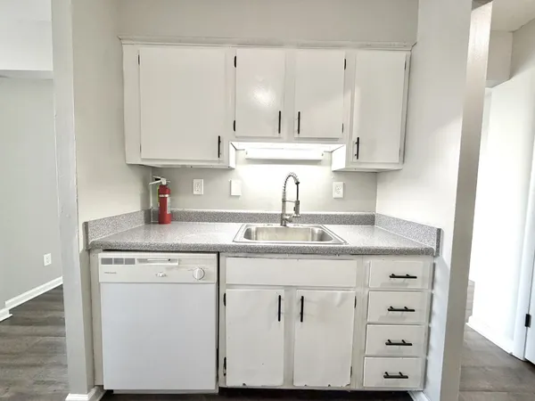 $1,040 | 136 Jack Miller Boulevard, Unit D8, Clarksville, TN 37042