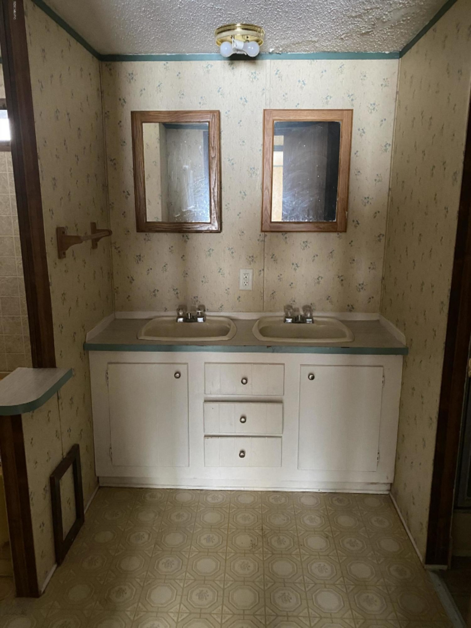 54851 Garrett Road Dowagiac, MI 49047 - Photo 16 of 18 IMG_1634