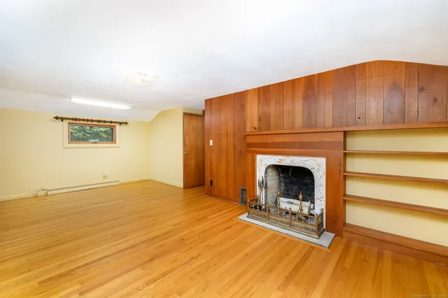 a view of a livingroom with a fireplace