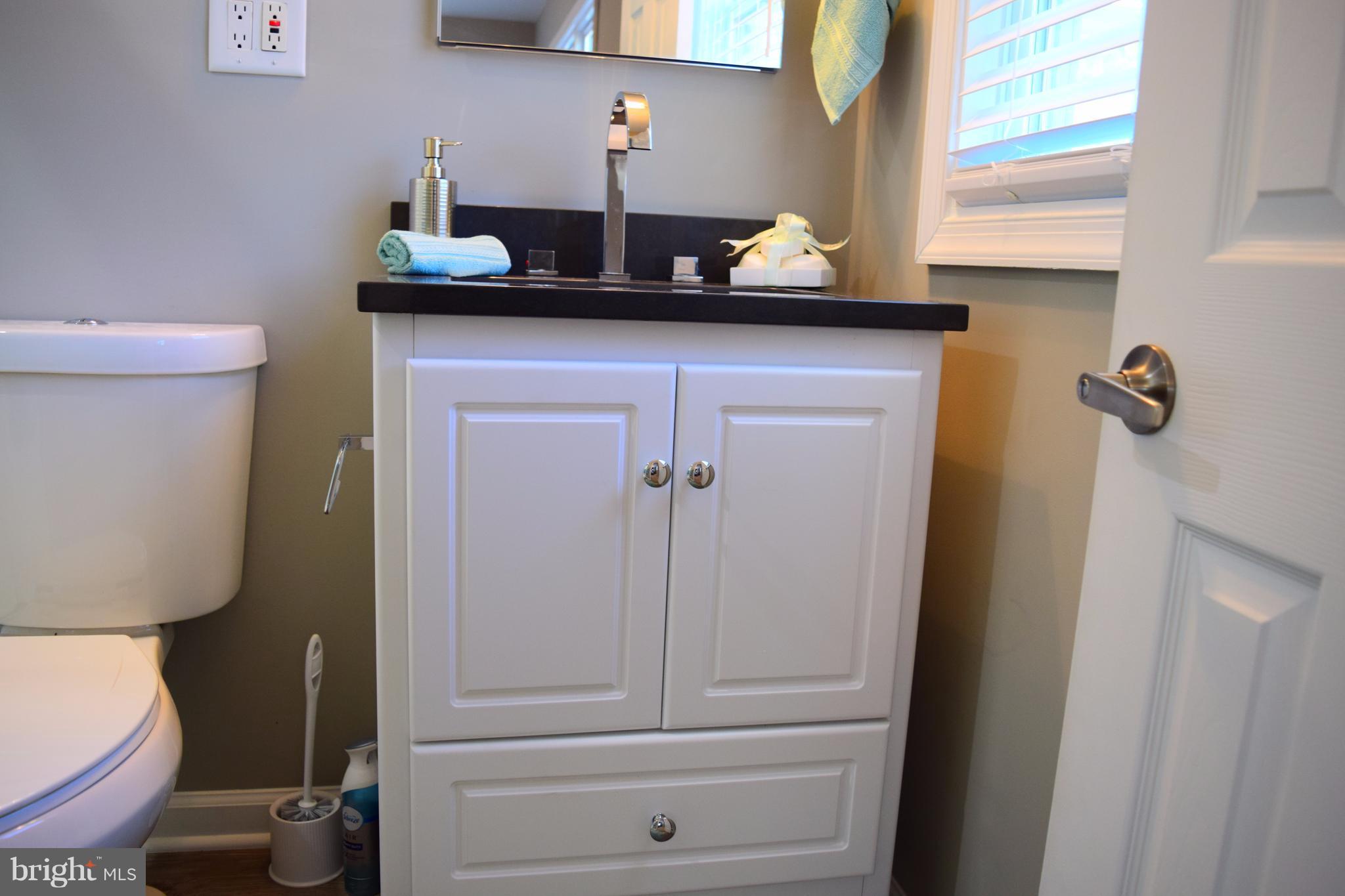 1634 Oldtown Road Edgewater, MD 21037 - Photo 12 of 30 Bath (Master)