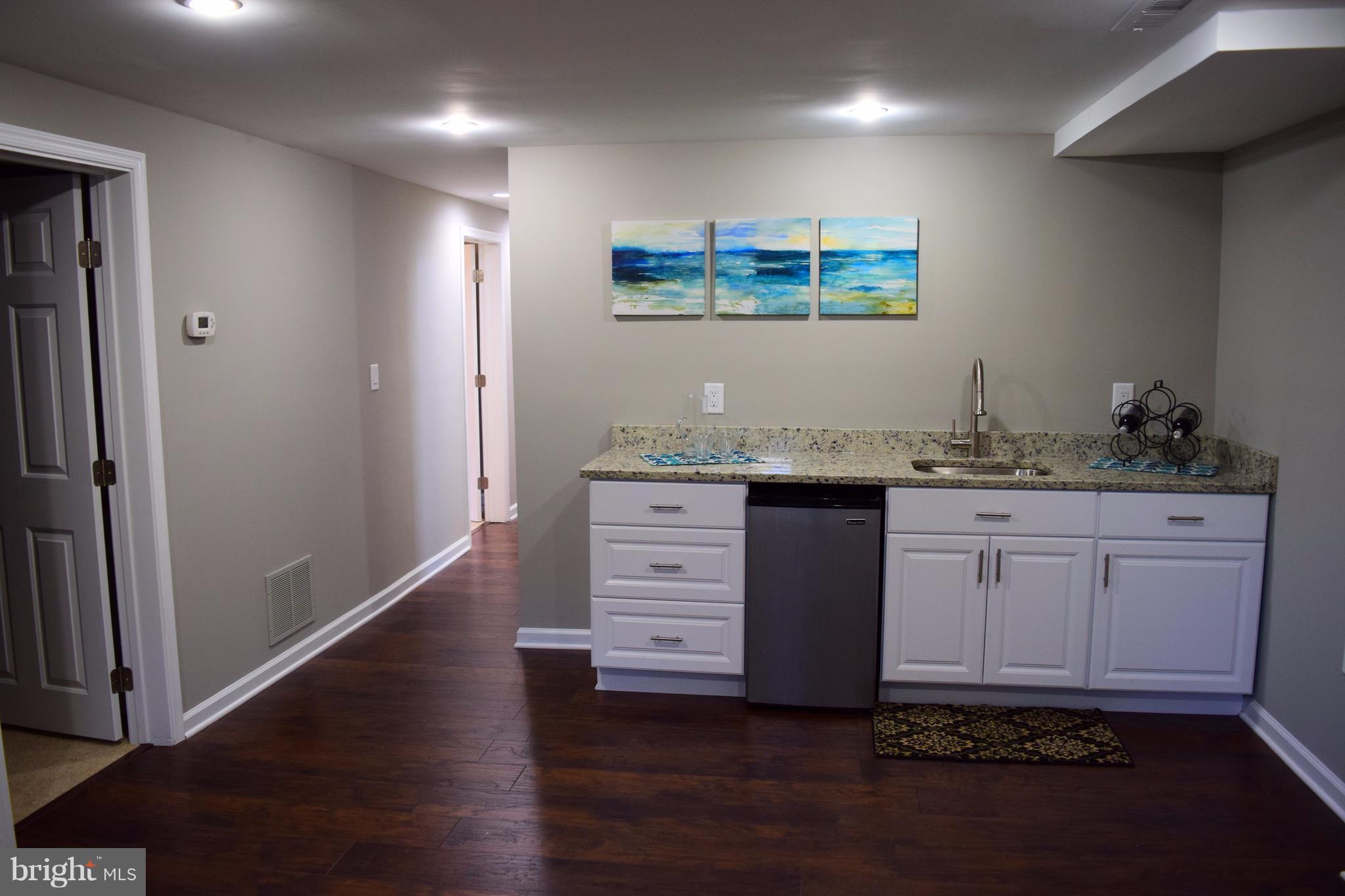 1634 Oldtown Road Edgewater, MD 21037 - Photo 21 of 30 Entertain with large spacious wet bar