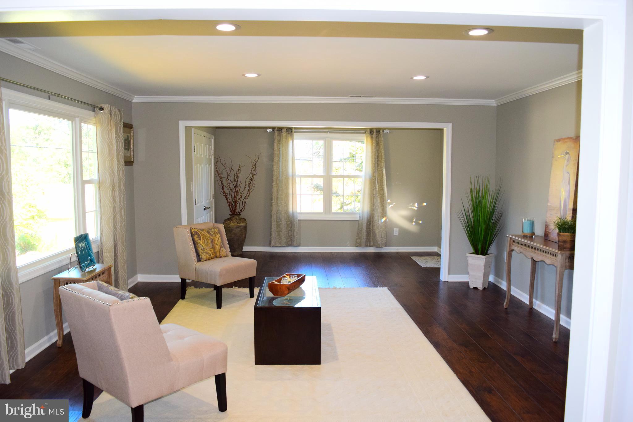 1634 Oldtown Road Edgewater, MD 21037 - Photo 7 of 30 Family Room with plenty of windows