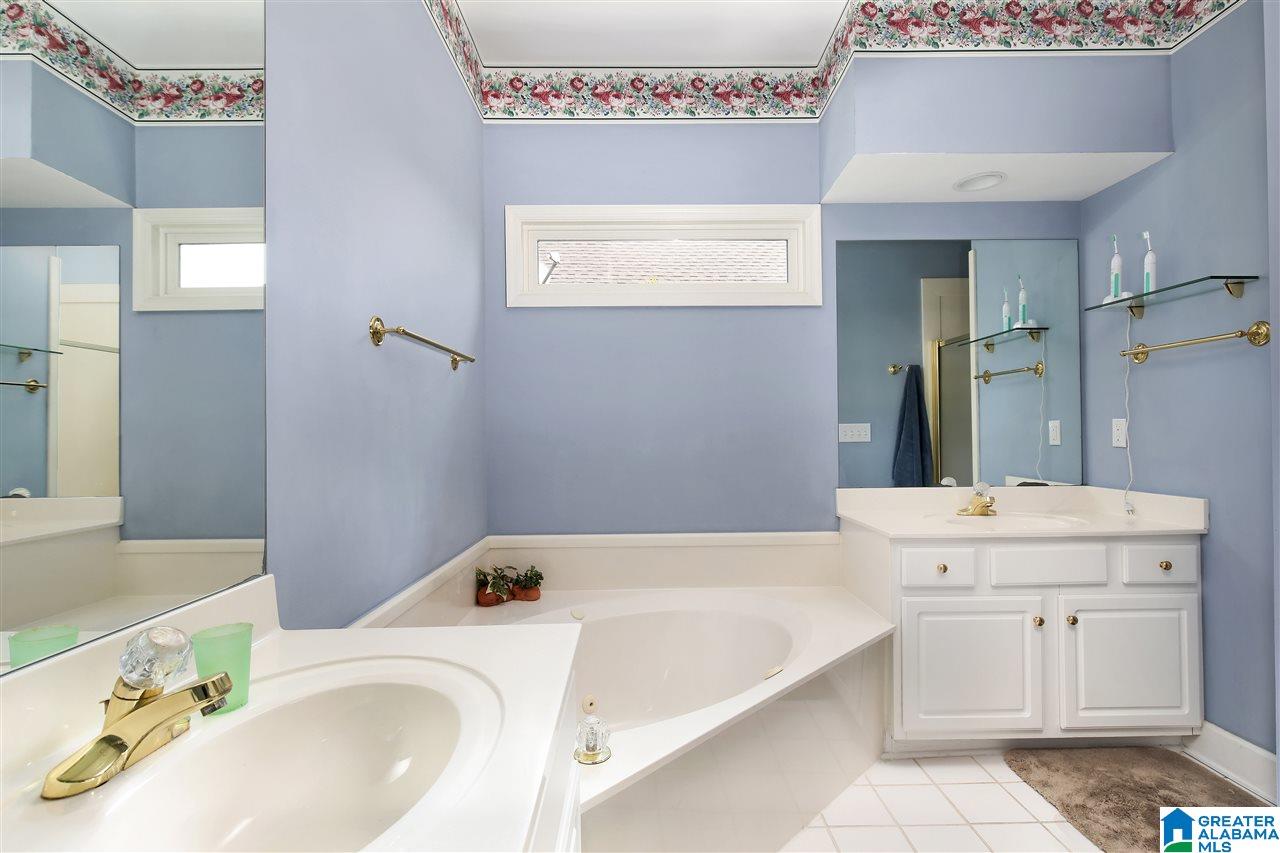 124 Paradise Lake Road Birmingham, AL 35244 - Photo 13 of 28
