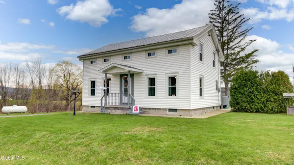 $449,900 | 4367 Highway 30, Duanesburg, NY 12066