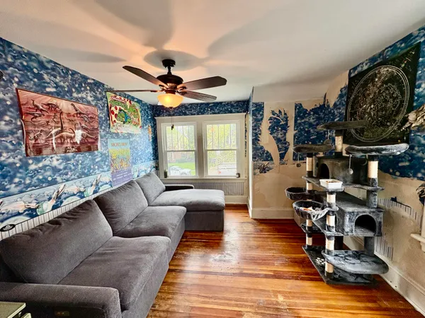 $224,900 | 754 Oakridge Drive, Jackson, MI 49203