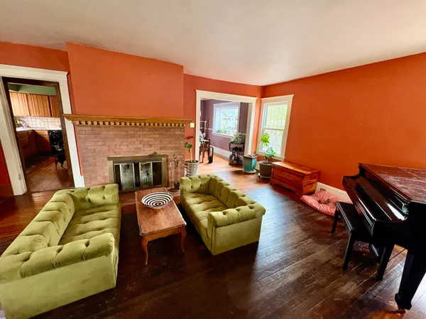 $224,900 | 754 Oakridge Drive, Jackson, MI 49203