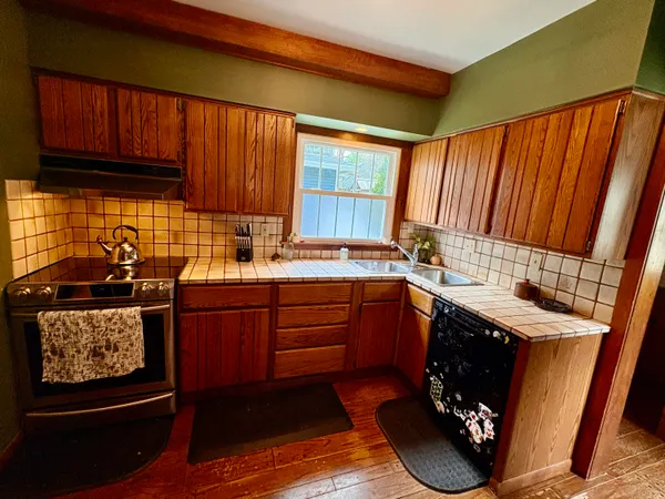 $224,900 | 754 Oakridge Drive, Jackson, MI 49203
