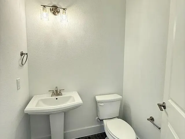 $2,900 | 2556 Campden Mews, Allen, TX 75013