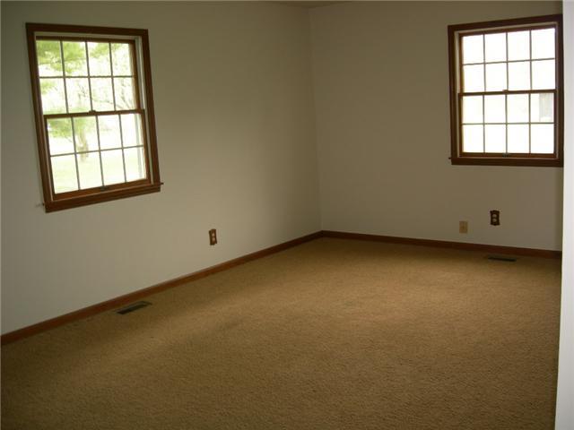 1176 Knight Road Urbana, OH 43078 - Photo 7 of 12
