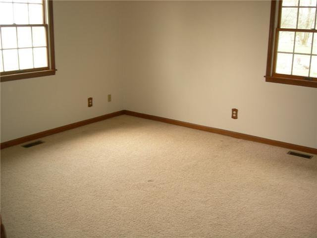 1176 Knight Road Urbana, OH 43078 - Photo 9 of 12