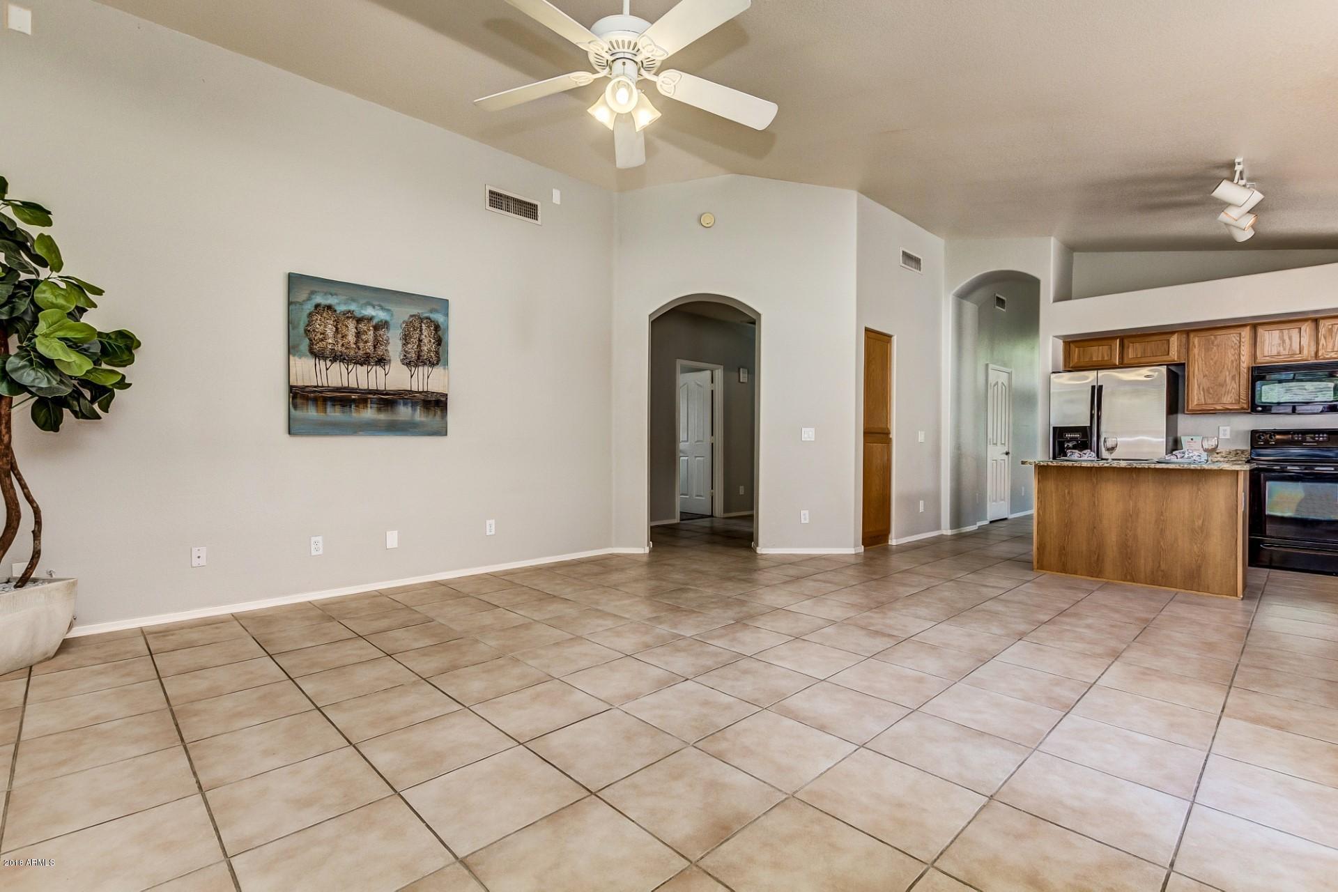 3957 East Douglas Loop Gilbert, AZ 85234 - Photo 5 of 22 0011-Douglas (9)