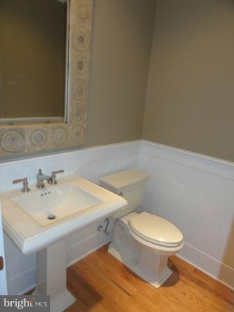 8613 Rayburn Road Bethesda, MD 20817 - Photo 14 of 30 Bath