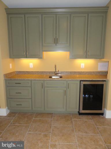 8613 Rayburn Road Bethesda, MD 20817 - Photo 28 of 30 Interior (General)