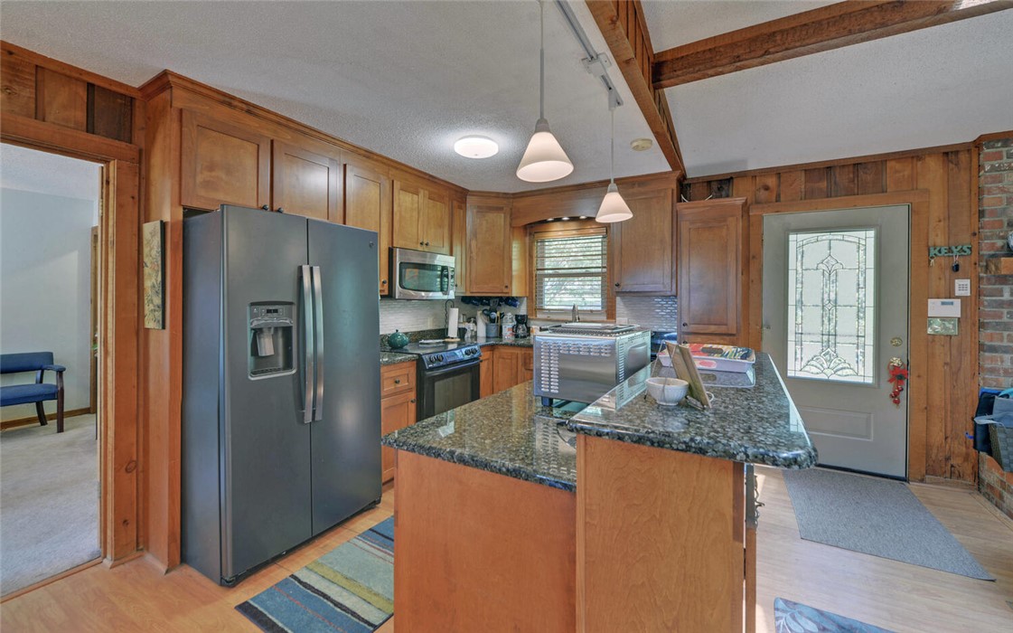 3166 Ridge Road Hartwell, GA 30643 - Photo 10 of 49