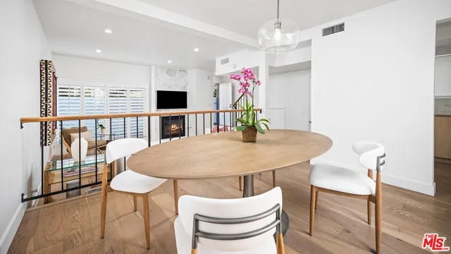 $6,500 | 35 Village Parkway, Santa Monica, CA 90405