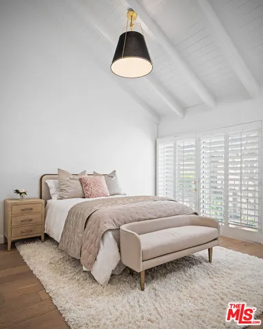 $6,500 | 35 Village Parkway, Santa Monica, CA 90405