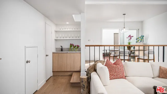 $6,500 | 35 Village Parkway, Santa Monica, CA 90405