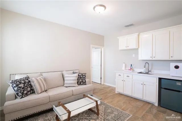 $2,800 | 4600 Choke Canyon Drive, McAllen, TX 78504