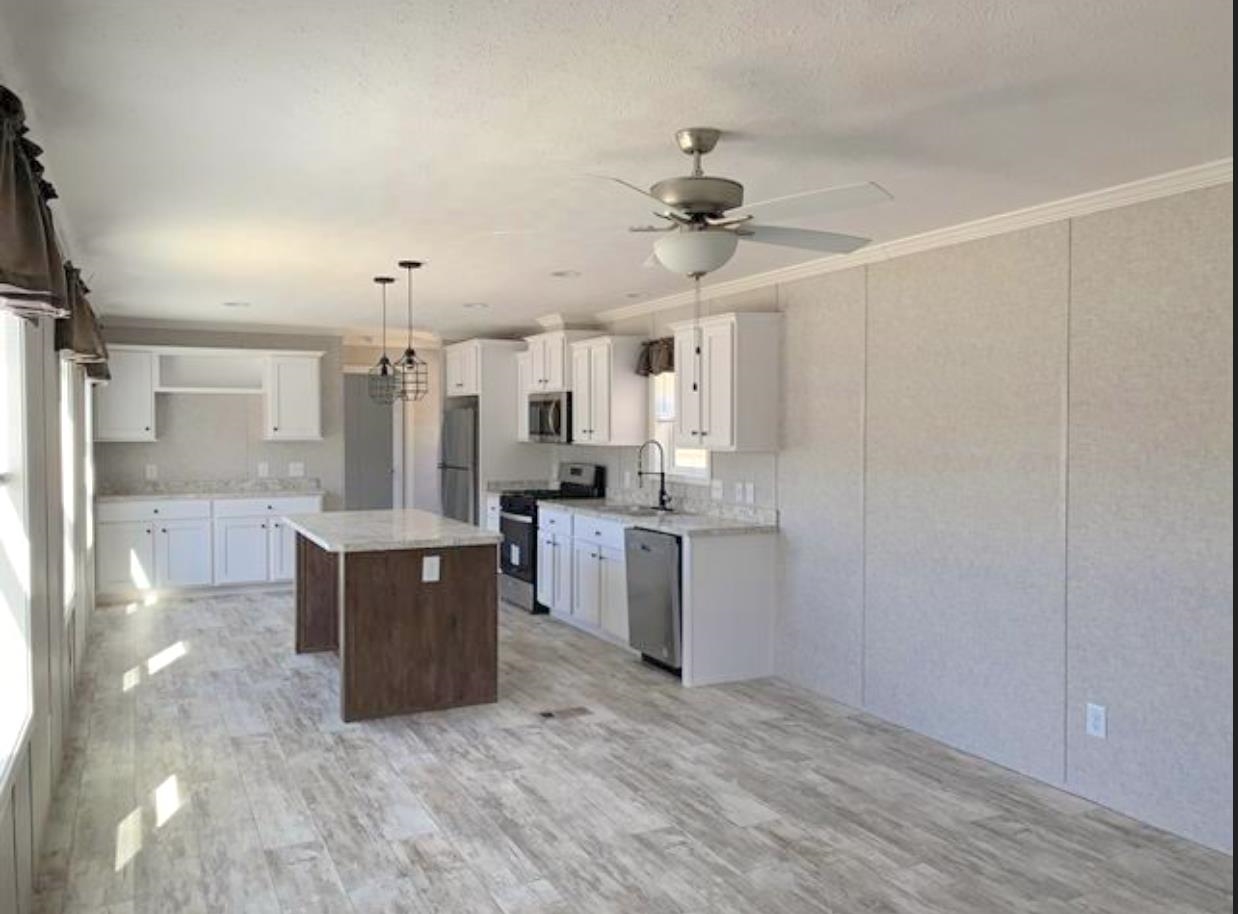 85 Jamey Drive Rochester, NH 03868 - Photo 2 of 14