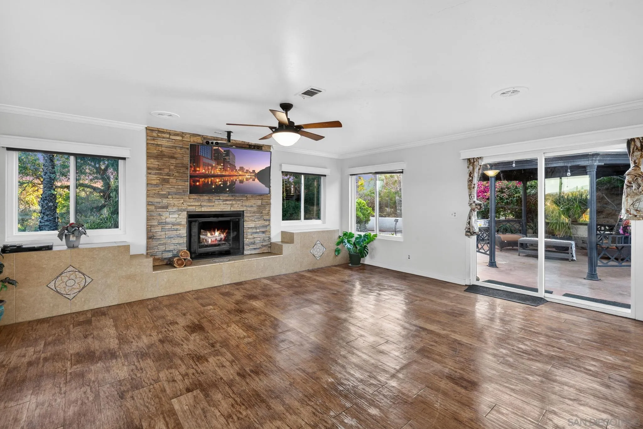1786 San Pasqual Valley Road Escondido, CA 92027 - Photo 7 of 42