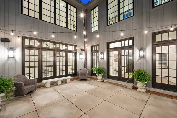 $3,995,000 | 180 Central Avenue, Highland Park, IL 60035