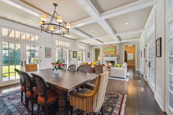 $3,995,000 | 180 Central Avenue, Highland Park, IL 60035