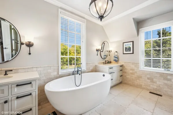 $3,995,000 | 180 Central Avenue, Highland Park, IL 60035