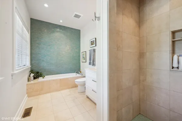 $3,995,000 | 180 Central Avenue, Highland Park, IL 60035