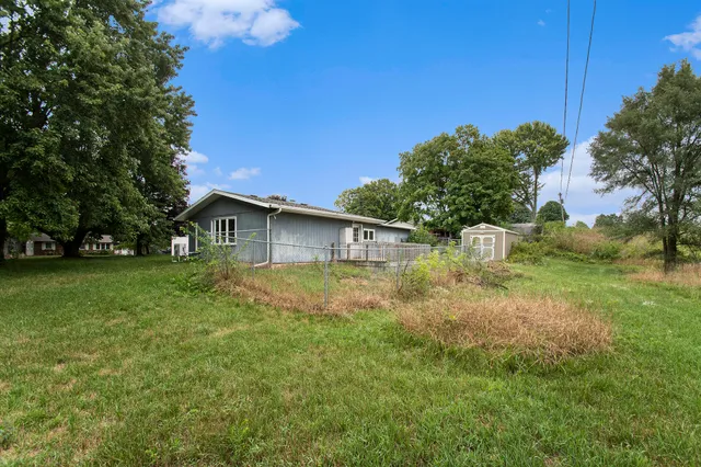 $199,900 | 5544 Wendzel Drive, Coloma, MI 49038