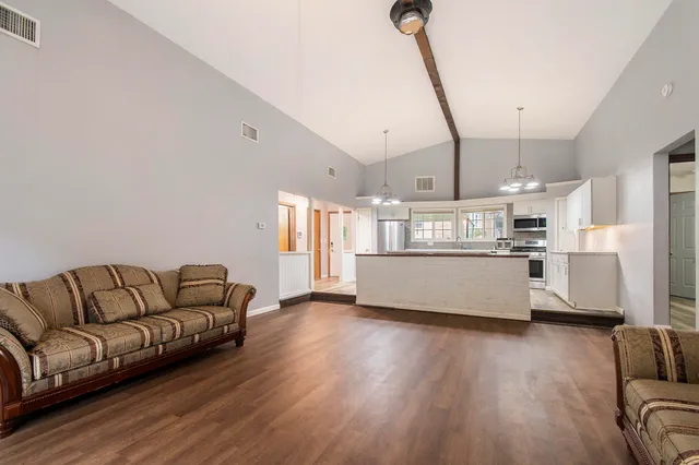 $199,900 | 5544 Wendzel Drive, Coloma, MI 49038