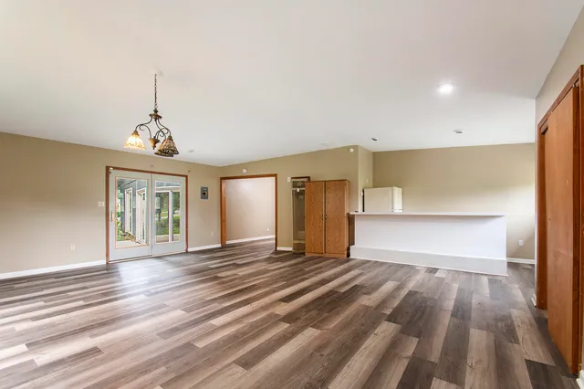 $199,900 | 5544 Wendzel Drive, Coloma, MI 49038