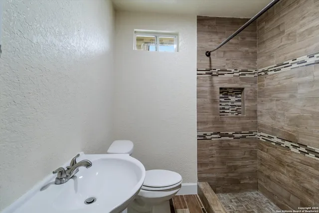 $245,000 | 130 East Southcross, San Antonio, TX 78214