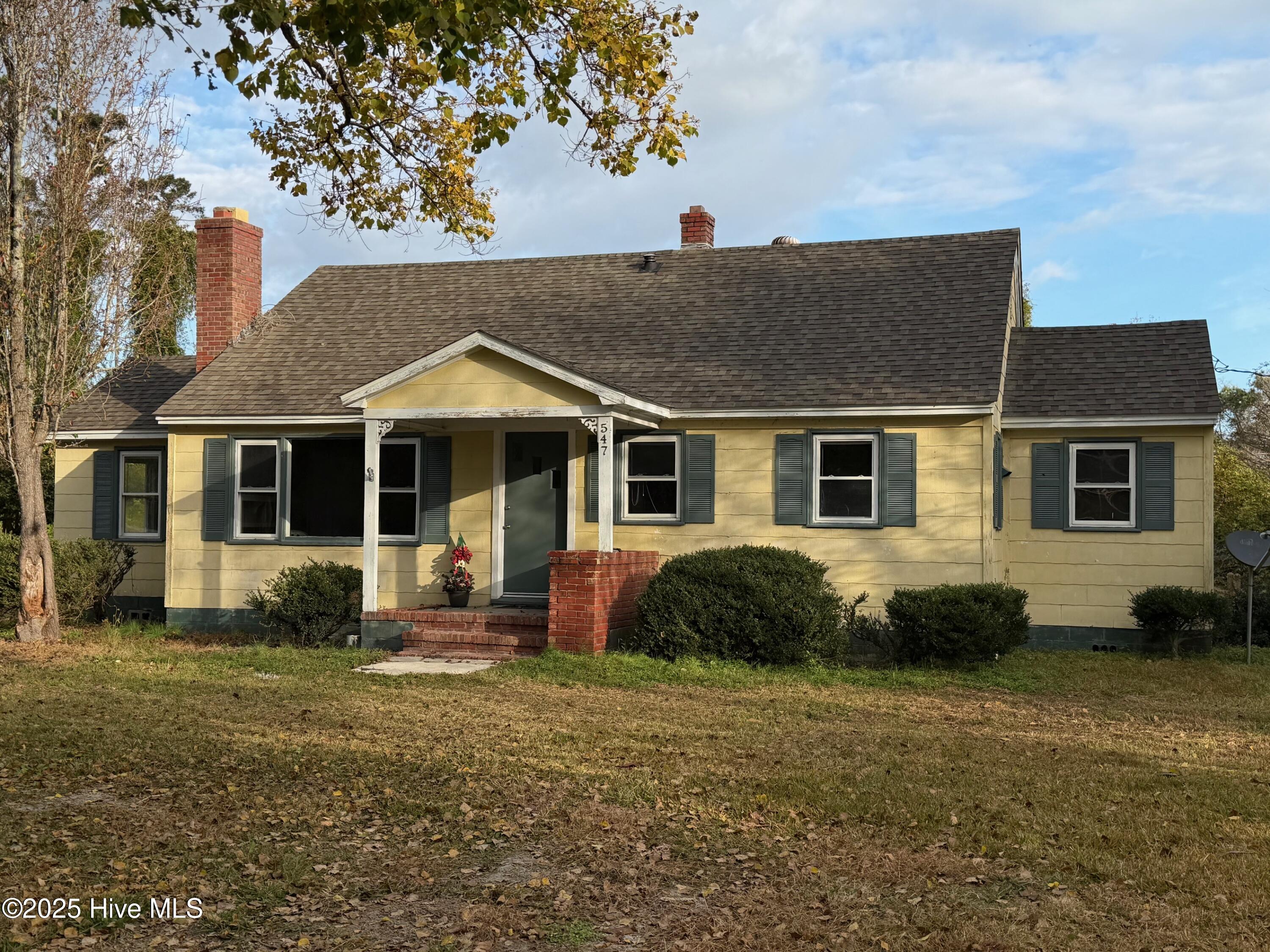 547 Pigott Road Gloucester, NC 28528 - Photo 2 of 18 Front