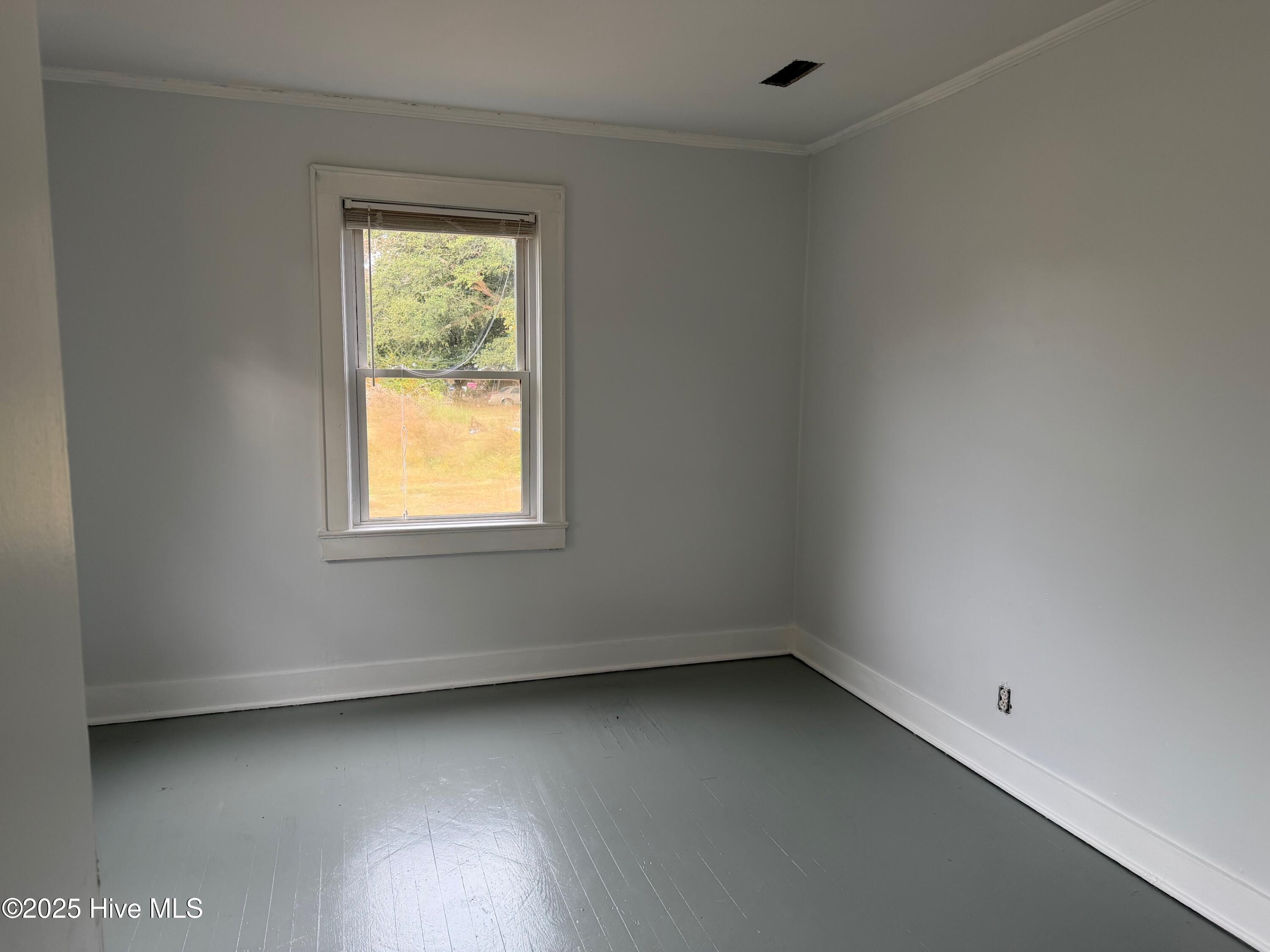 547 Pigott Road Gloucester, NC 28528 - Photo 9 of 18 Front BR