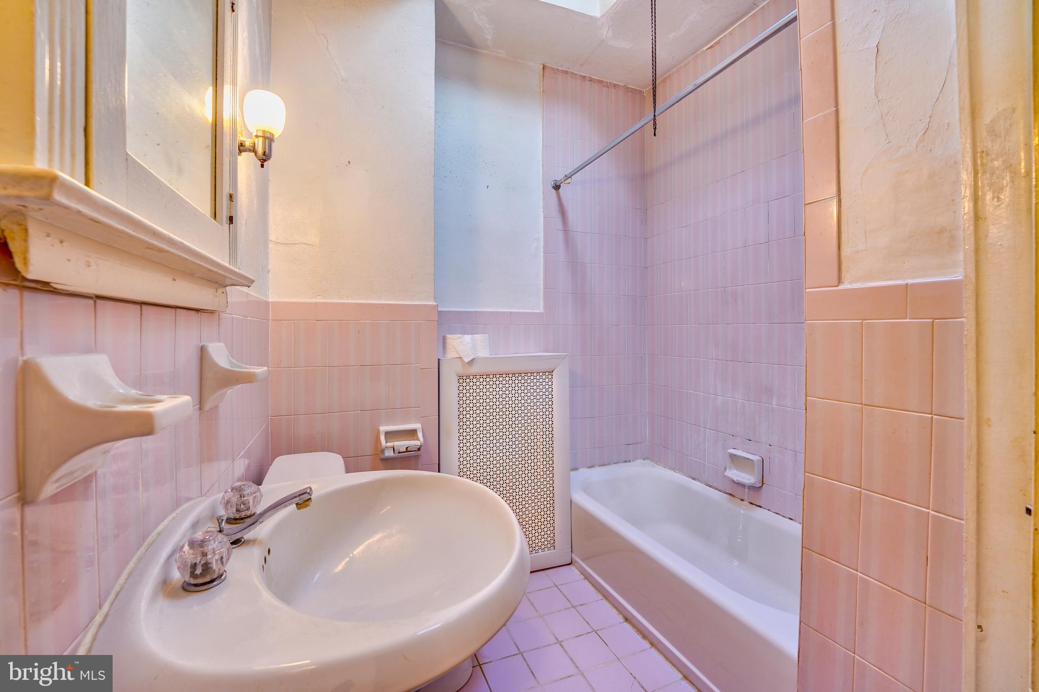 71 North State Road Upper Darby, PA 19082 - Photo 20 of 34