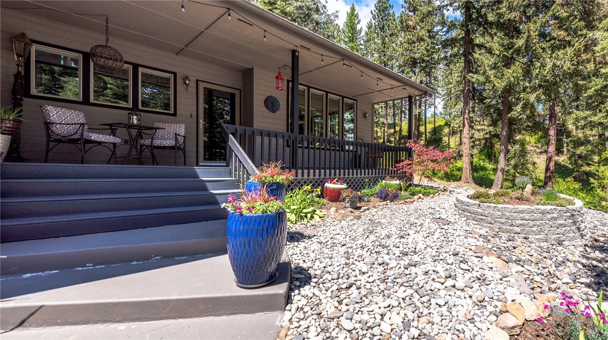 6411 Forest Ridge Drive Wenatchee, WA 98801 - Photo 2 of 37 Gallery Image 2