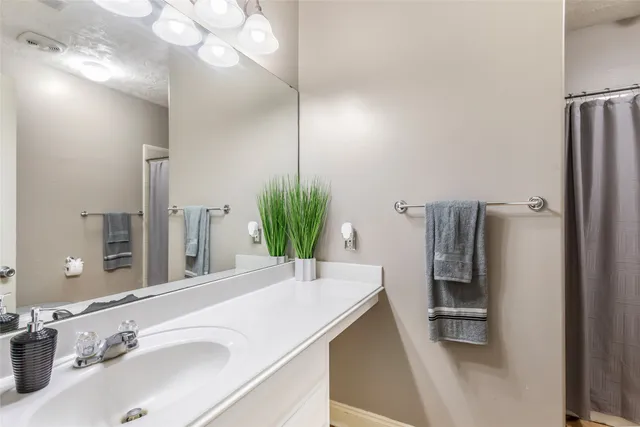 $389,000 | 253 County Road 6492, Dayton, TX 77535