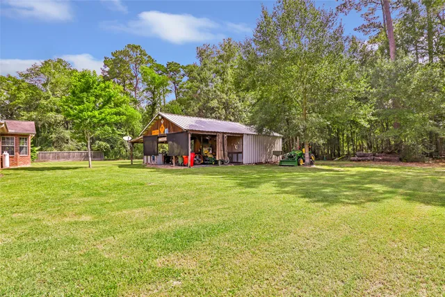 $389,000 | 253 County Road 6492, Dayton, TX 77535