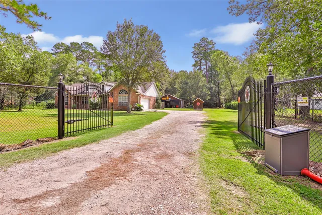 $389,000 | 253 County Road 6492, Dayton, TX 77535