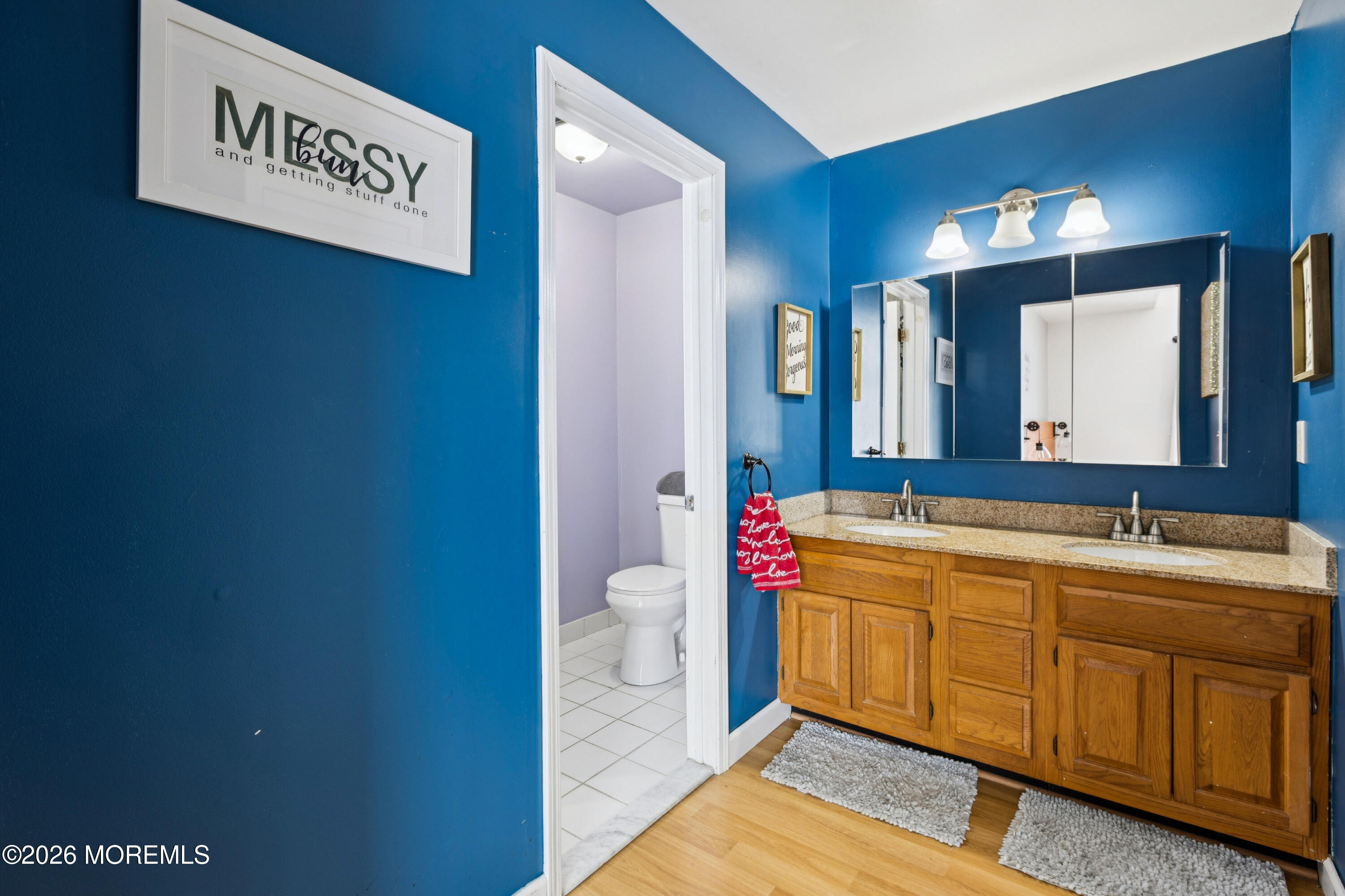 12 Crest Road Jackson, NJ 08527 - Photo 8 of 19 En Suite Full Bathroom