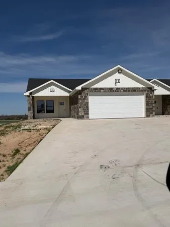 $2,500 | 133 Winners Circle, Unit 1103, Weatherford, TX 76087