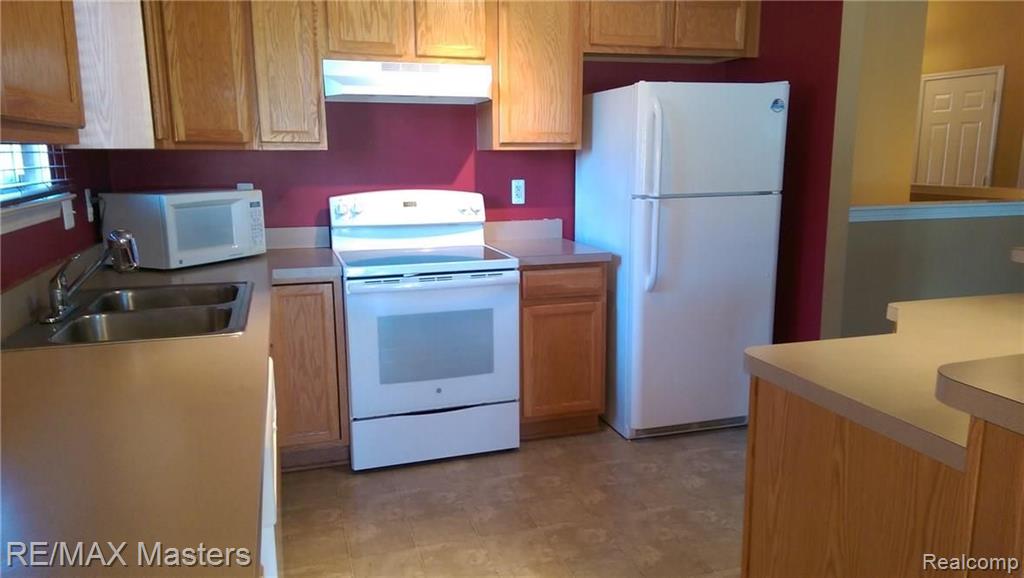 4058 Stone Post Road Newport, MI 48166 - Photo 11 of 22