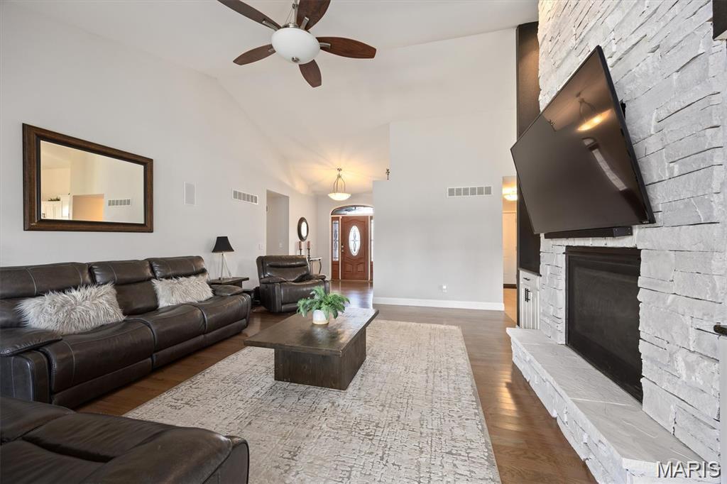 437 Marbleton Circle O'Fallon, IL 62269 - Photo 6 of 45