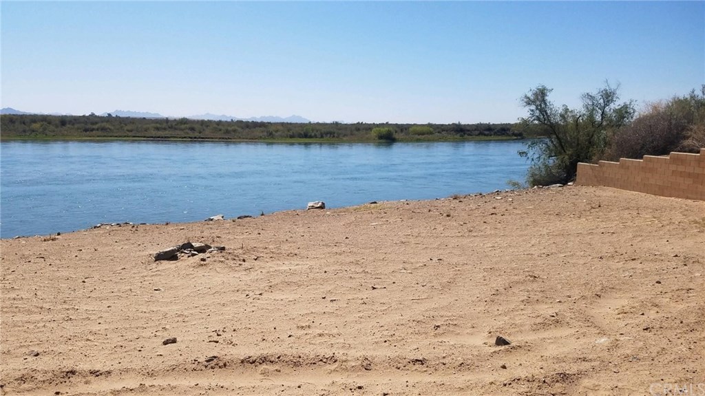 83337004 Colorado River Road Blythe, CA 92225 - Photo 3 of 16 Gallery Image 3