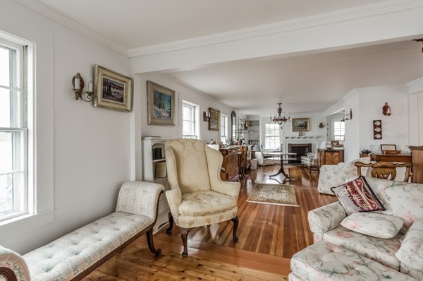 52 Shore Road Gloucester, MA 01930 - Photo 21 of 22 a living room with furniture and a wooden floor