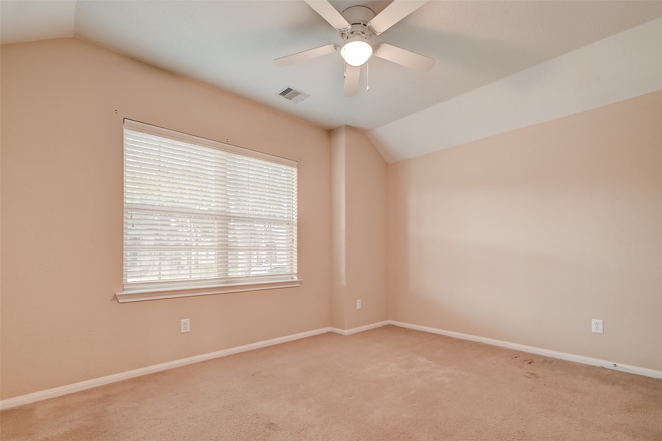 6131 Moran Crest Drive Spring, TX 77388 - Photo 7 of 30