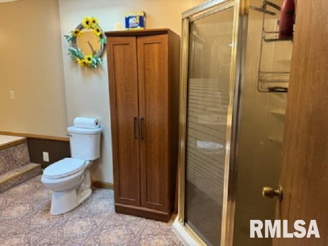 1397 Headen Road Jacksonville, IL 62650 - Photo 9 of 21